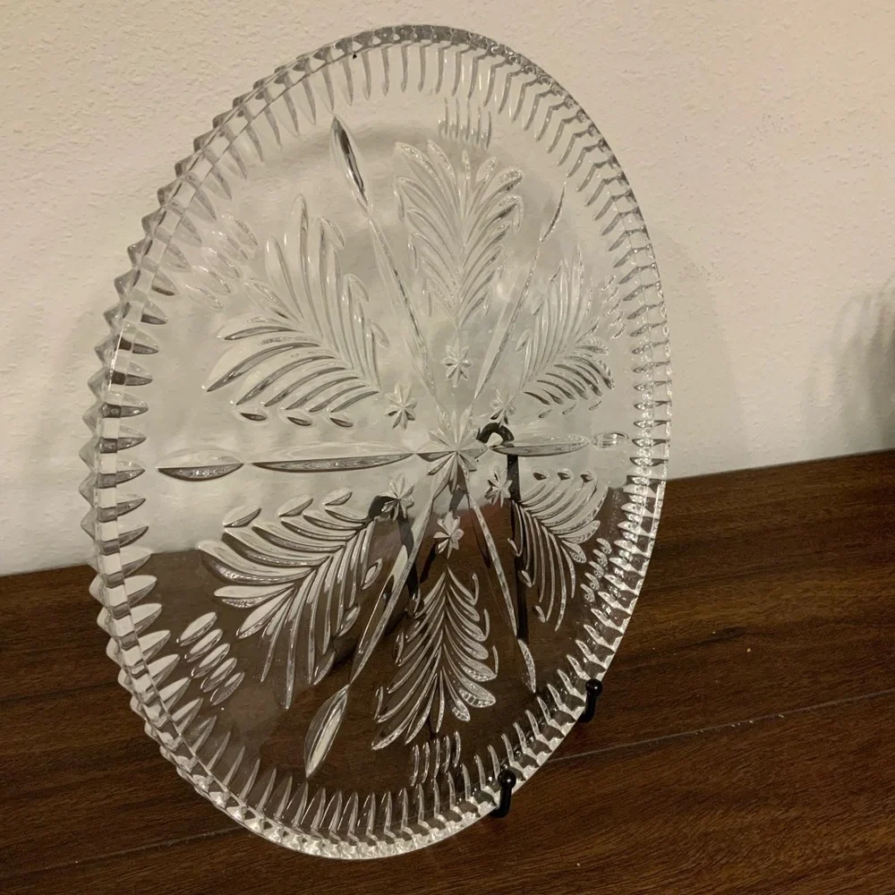 Mikasa Vintage Christmas Tree Pattern Crystal Round Cake Platter Tray